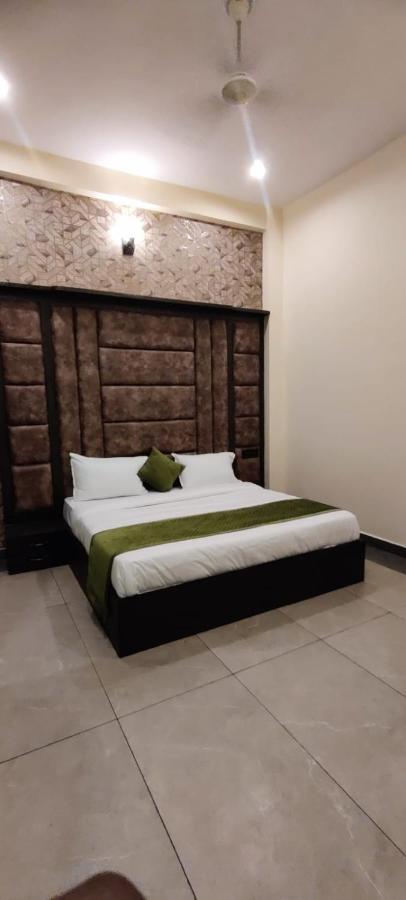 O'tree Premium Hotel Mathura