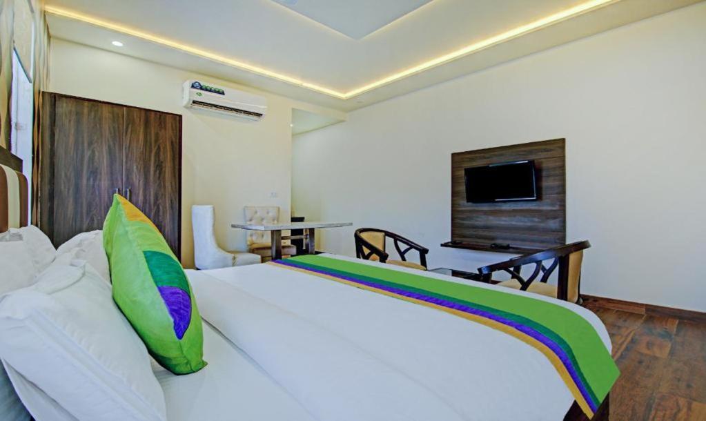 O'tree Premium Hotel Mathura