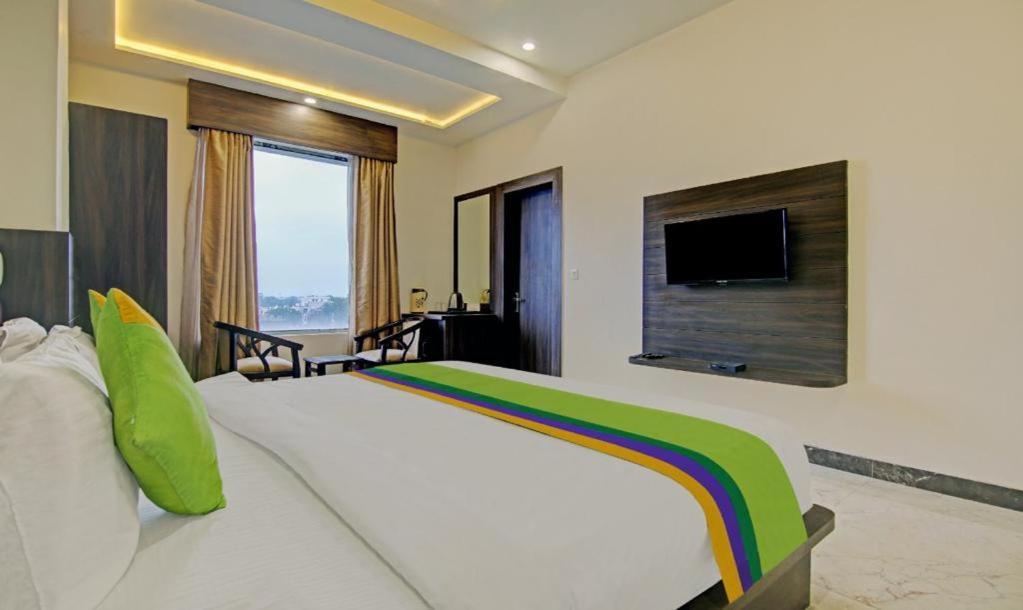 O'tree Premium 3* Mathura